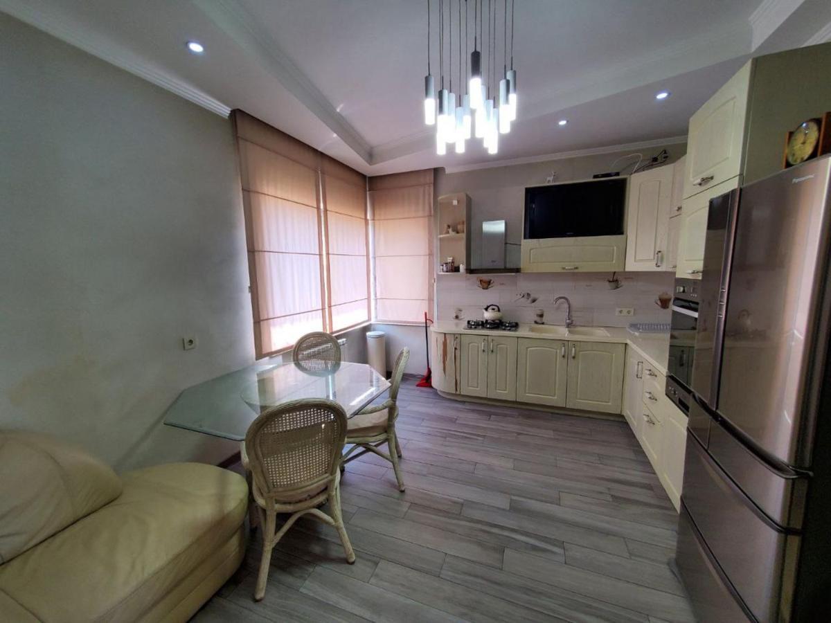 Guesthouse Anna 第比利斯 外观 照片
